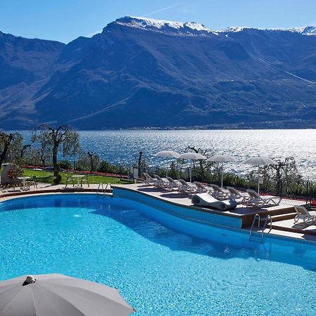 Hotel Atilius - Adults Only Limone sul Garda Luaran gambar
