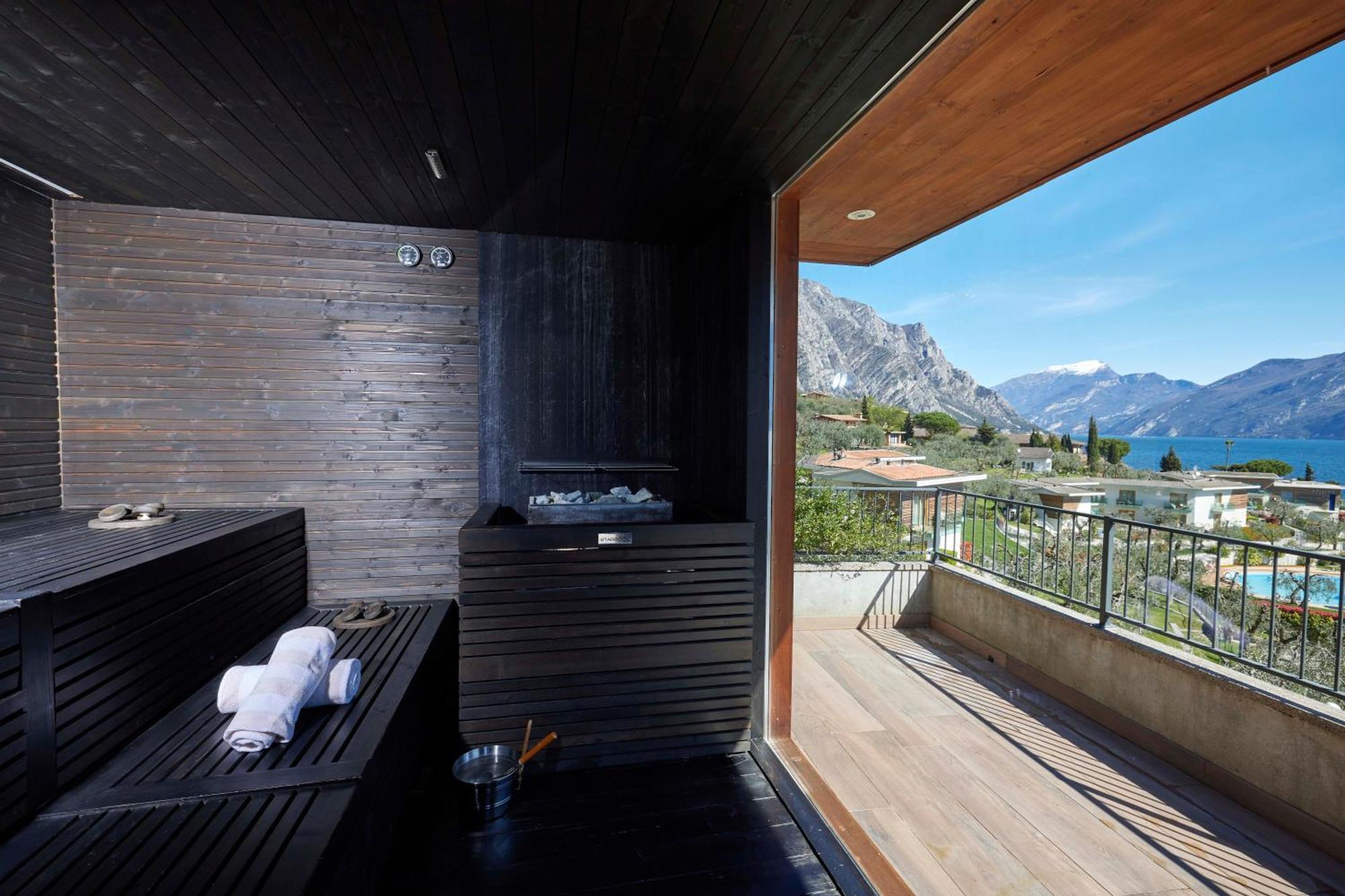 Hotel Atilius - Adults Only Limone sul Garda Luaran gambar