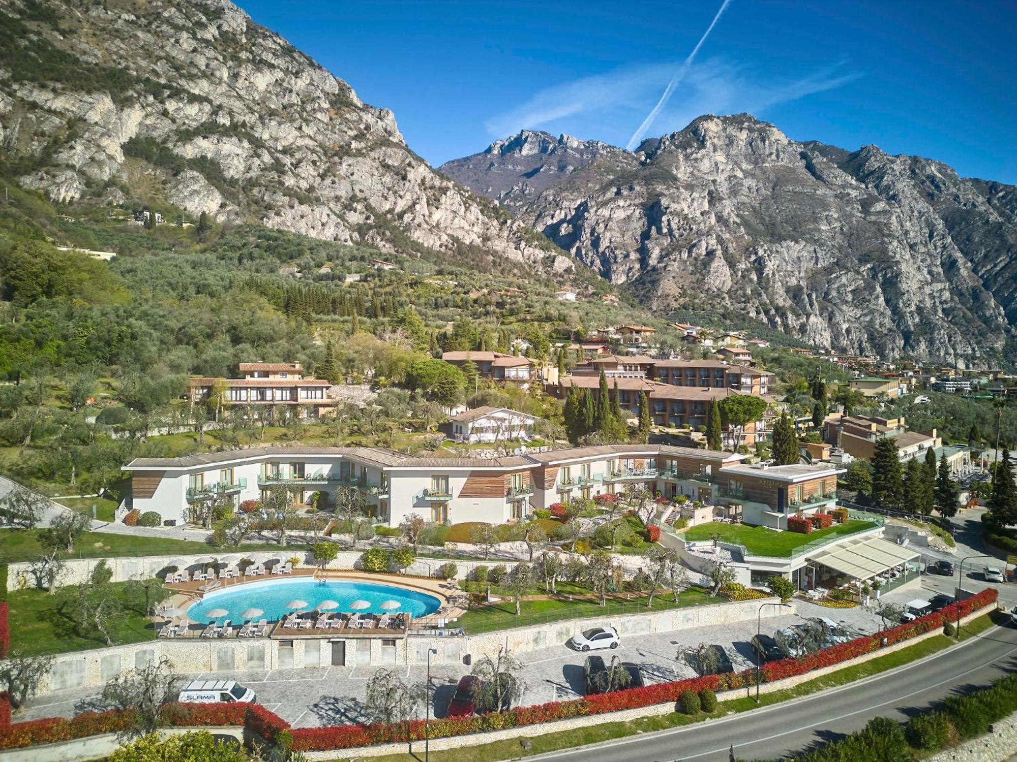 Hotel Atilius - Adults Only Limone sul Garda Luaran gambar