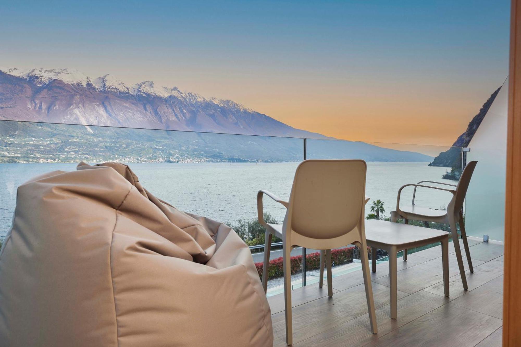 Hotel Atilius - Adults Only Limone sul Garda Bilik gambar