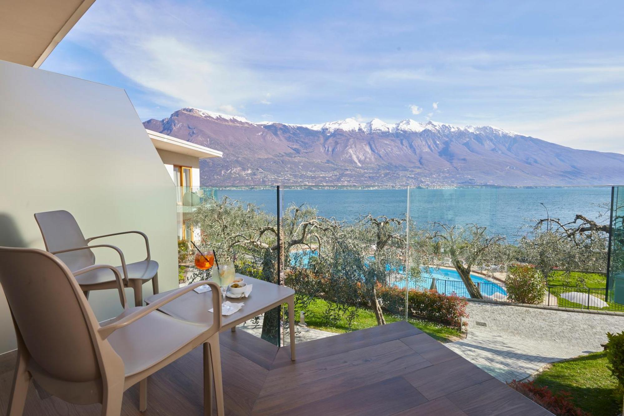 Hotel Atilius - Adults Only Limone sul Garda Luaran gambar